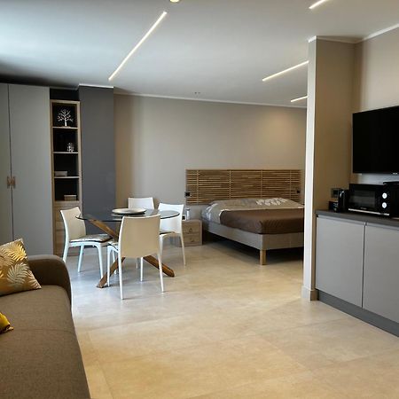 דירות מילאנו R39 Attic With Terrace And Private Parking מראה חיצוני תמונה